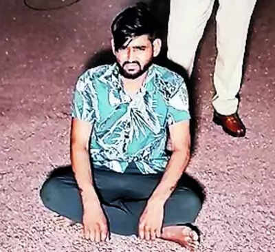 Man held for making obscene clips, blackmailing girls, women