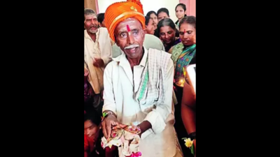 Villagers hold frog wedding for rain