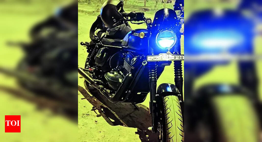 Biker On Way To Kol From Ranchi Dies In Highway Accident | Kolkata News ...