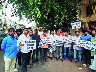 MLA backs protest against proposal for parking facility