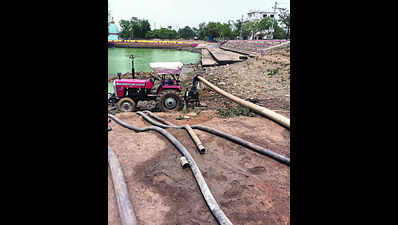 Day after TOI report, cleaning drive begins at 100-yr-old lake