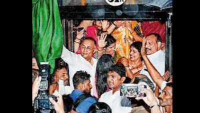 No caste, religion barriers for guarantee schemes: Min