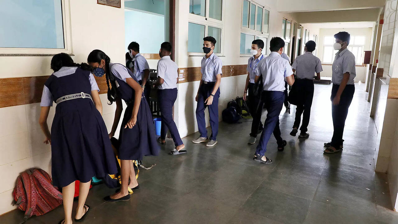 Tamil Nadu schools reopen today following revised schedule for Classes VI  to XII - Times of India