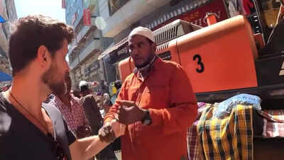 Dutch YouTuber manhandled by trader in Bengaluru's Chor Bazar