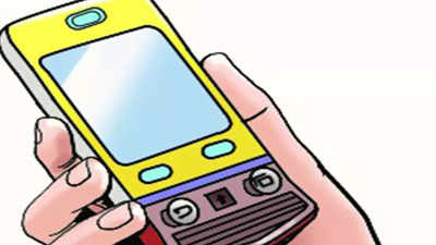 Kolkata: Student in a spot after buying phone from unverified seller