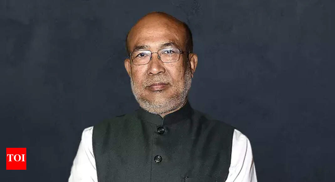 who is the chief minister of india in hindi
