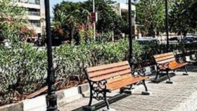 Locals oppose seating, lighting design for Nariman Point
