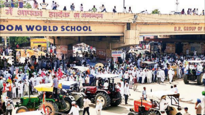 Talks inconclusive, farmers call for indefinite NH-44 blockade | Chandigarh News - Times of India