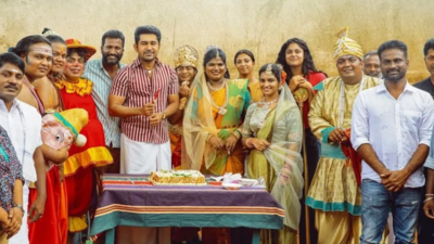 Team 'Valli Mayil' shoots for the final leg of the film