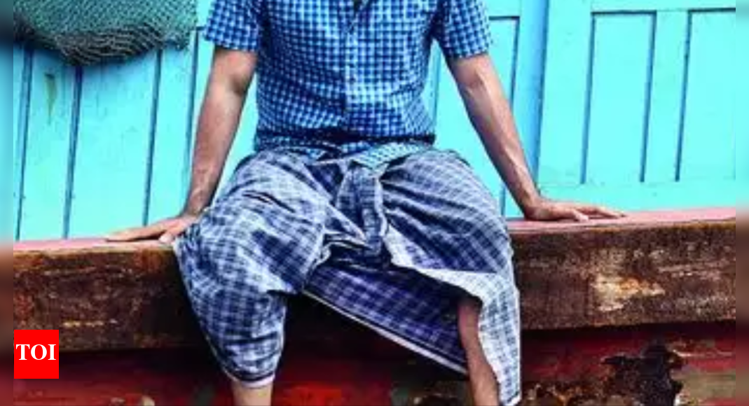 'No lungis or nighties, please': AOA in Greater Noida's Sector Phi 2 advises dress code for its residents | Noida News - Vimarsana News