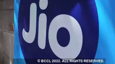 Reliance Jio has edge over Airtel in deploying FWA 5G, claims report