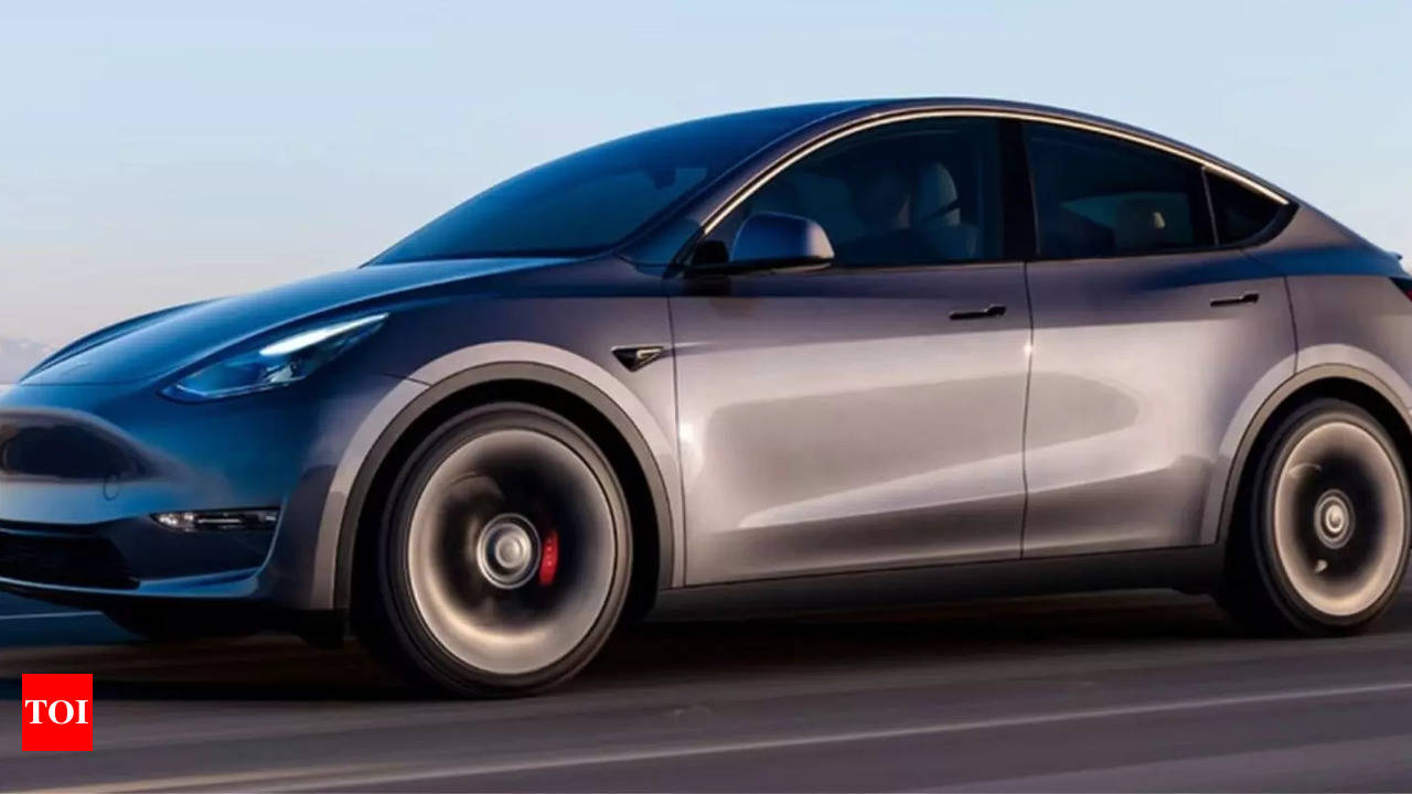 What comes with a online tesla model y