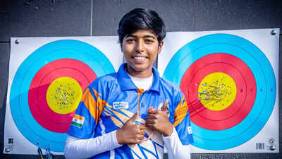 16-year-old archer Aditi Gopichand breaks U-18 compound world record in Medellin