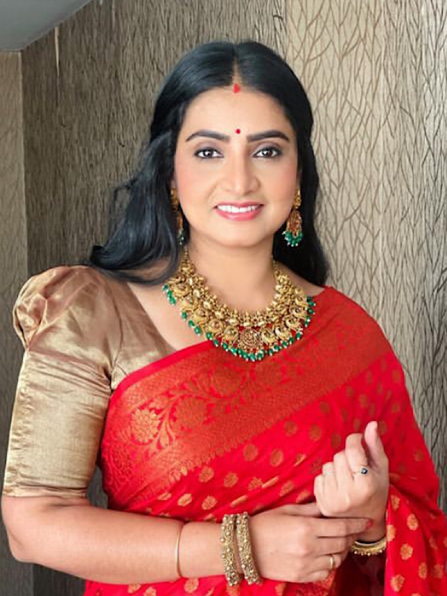 In pics: Saree tales by TV actress Sujitha Dhanush | Times of India