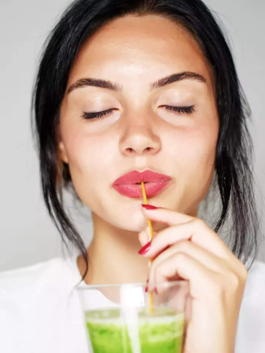 10 drinks that can detox the skin | Times of India