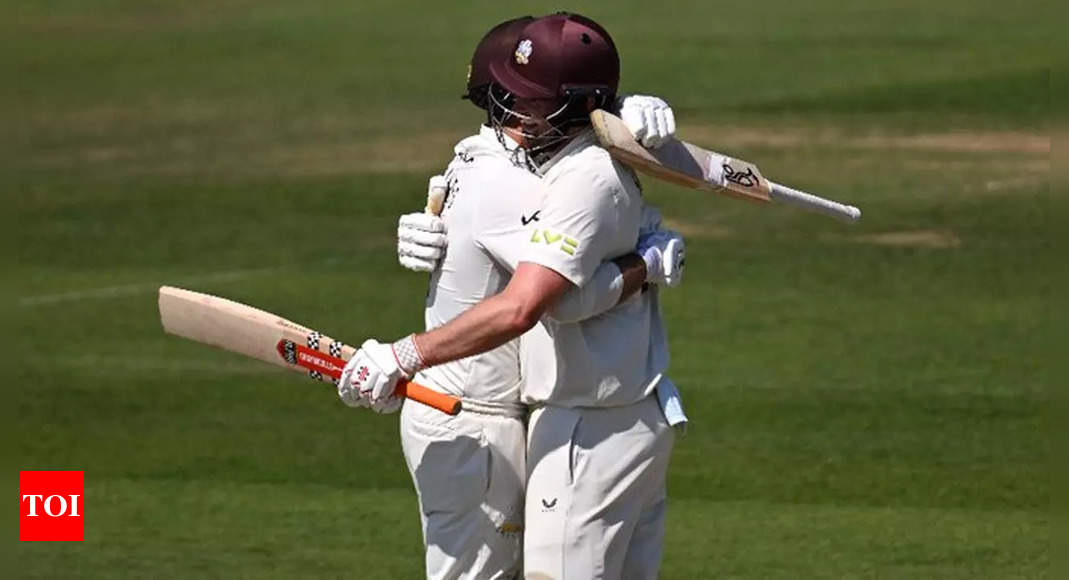 Dom Sibley leads Surrey in historic 501-run chase – Times of India