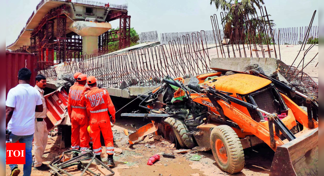 Delhi Accident News: Dwarka Expressway Section Falls, Kills JCB Driver ...