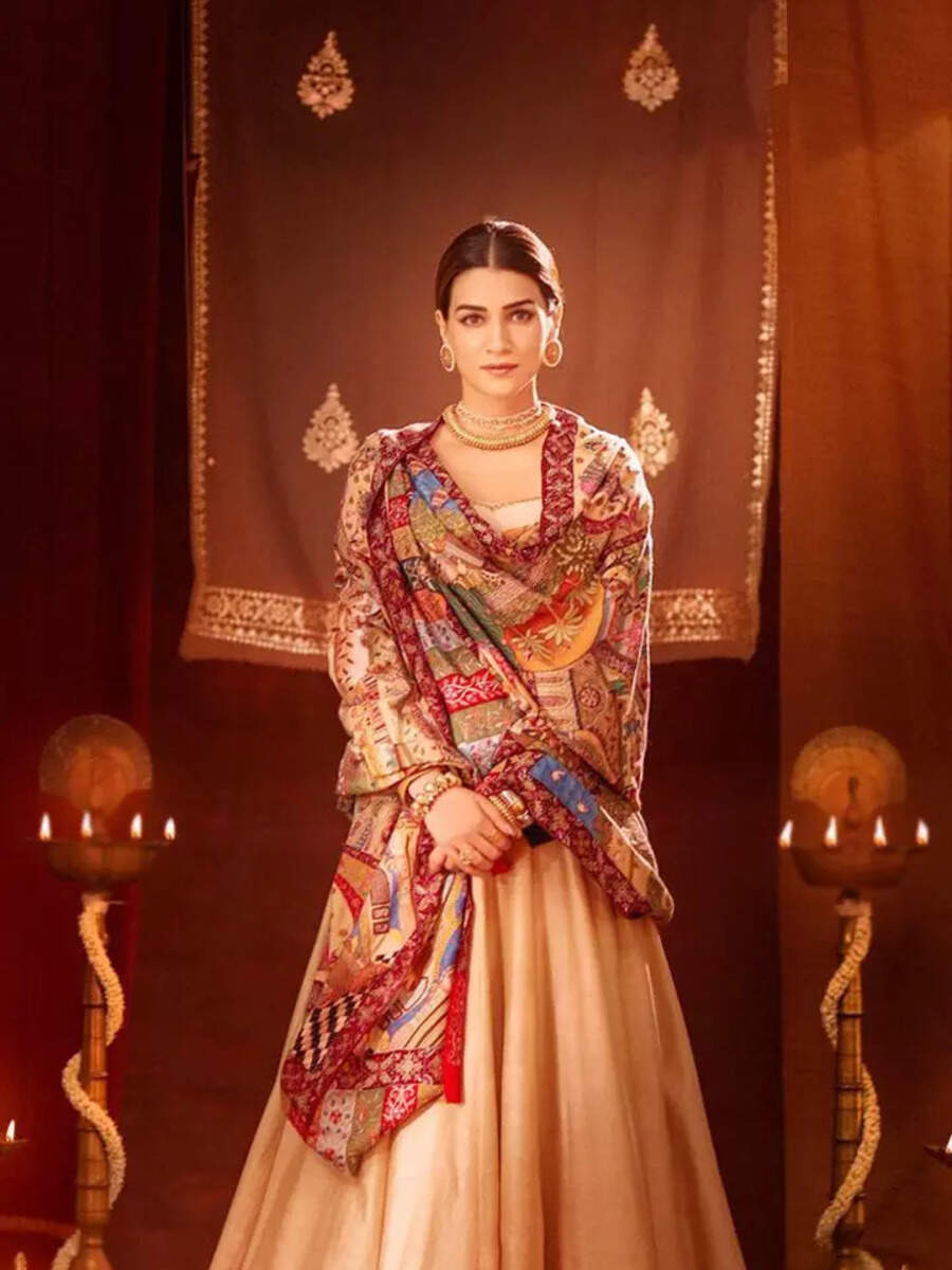 Kriti Sanon looks mystic and graceful in a beautiful shawl inspired by Ayodhya Tales - Vimarsana News