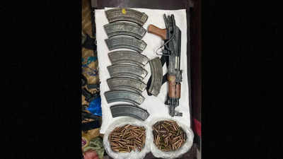 Troops foil infiltration bid along LoC in Poonch; huge cache of arm, medicines recovered