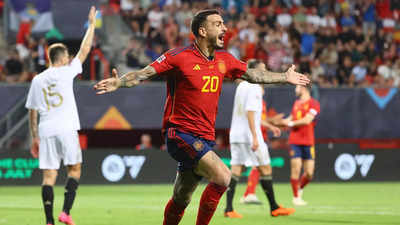 Spain advance to Nations League final with late winner against Italy