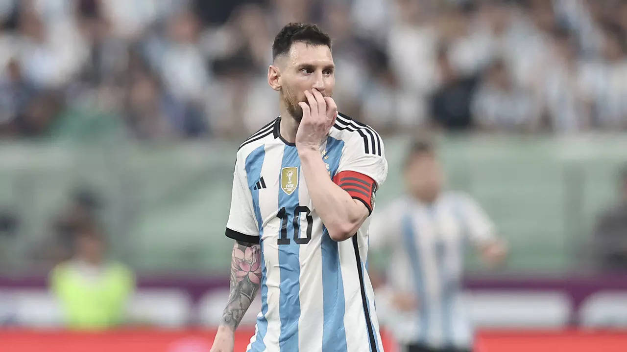 Fans Indonesia marah setelah Lionel Messi mengundurkan diri dari pertandingan persahabatan  berita sepak bola