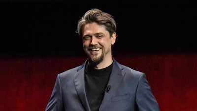 Andy Muschietti to direct new 'Batman' movie, signs first-look deal with Warner Bros