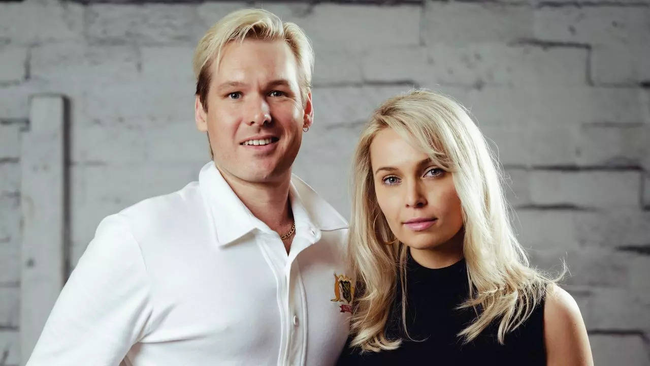 Actors playing Shane Warne and his wife end up in hospital after an  intimate scene goes horribly wrong - Times of India