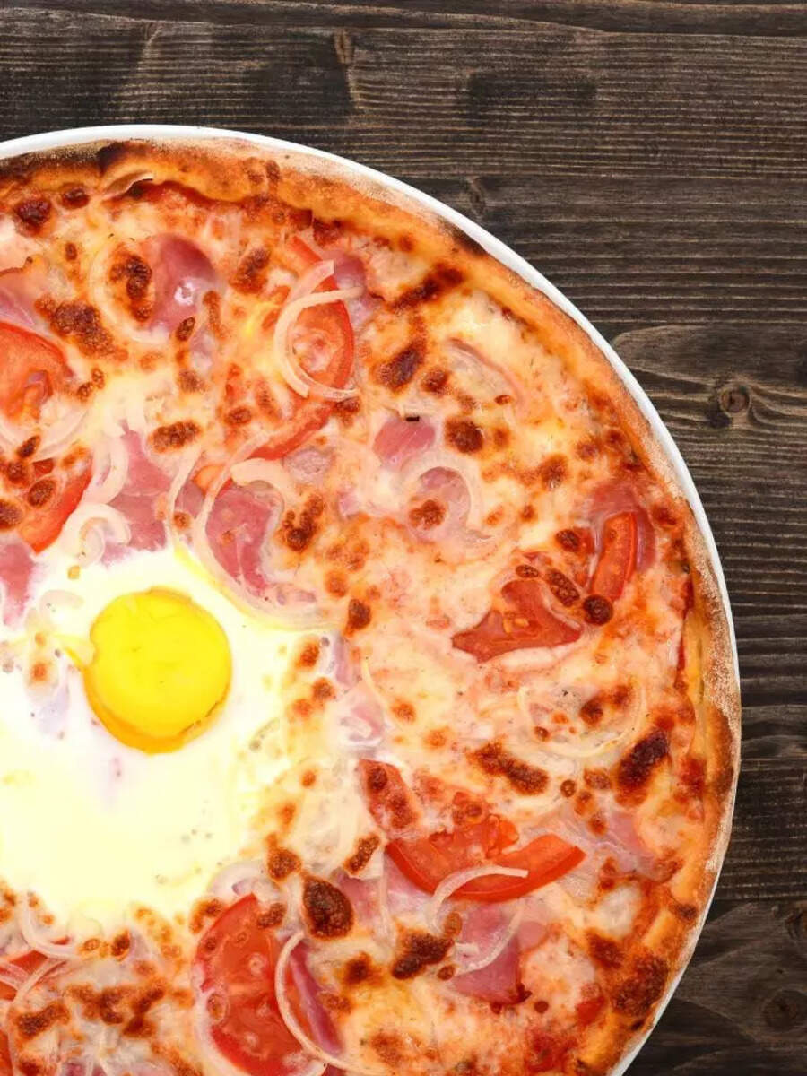 How to make proteinrich Egg Pizza in less than 15 minutes Times of India