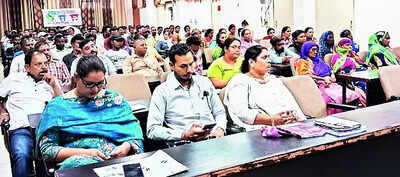 MC holds capacity-building workshop for sanitary staff