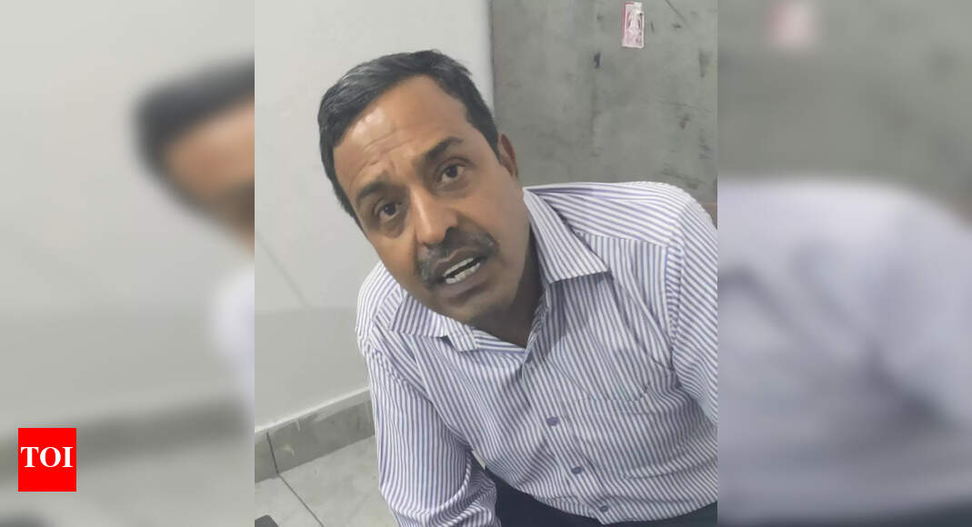 कुरुक्षेत्र विश्वविद्यालय के कार्यकारी अभियंता रिश्वत लेते गिरफ्तार – टाइम्स ऑफ इंडिया
