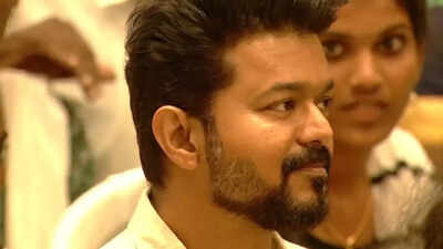 Tamil star Vijay talks to students, dishes out electoral advice for ...