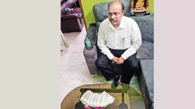 Telangana University VC caught taking Rs 50,000 bribe, held