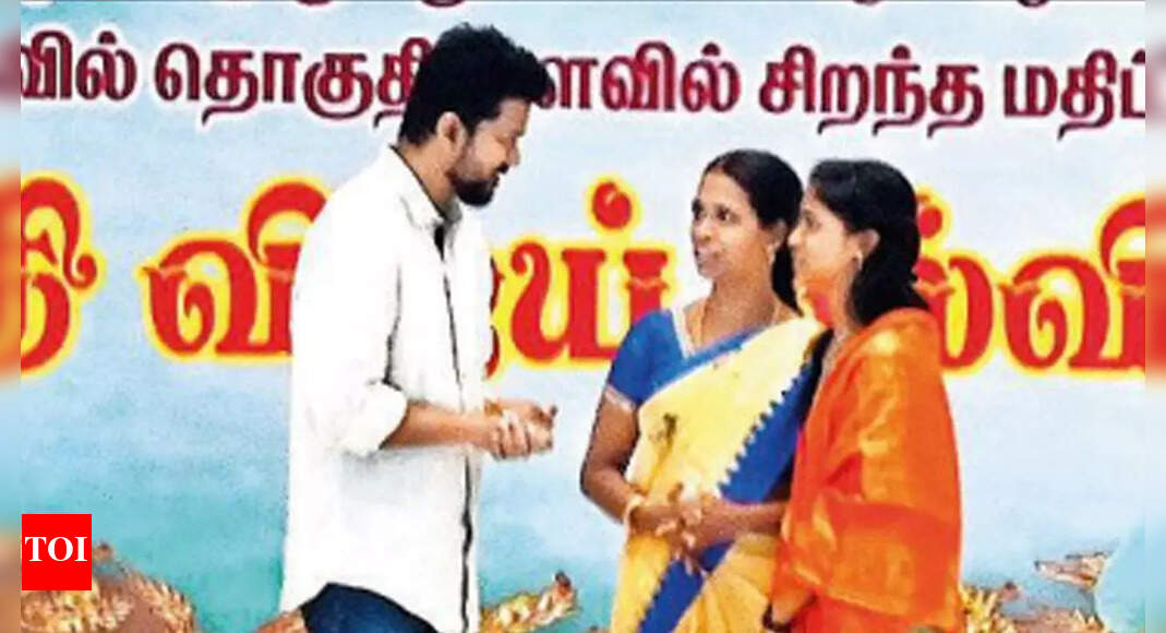 Actor Vijay bonds with school students in Chennai as he makes his first political move | Chennai News - Vimarsana News