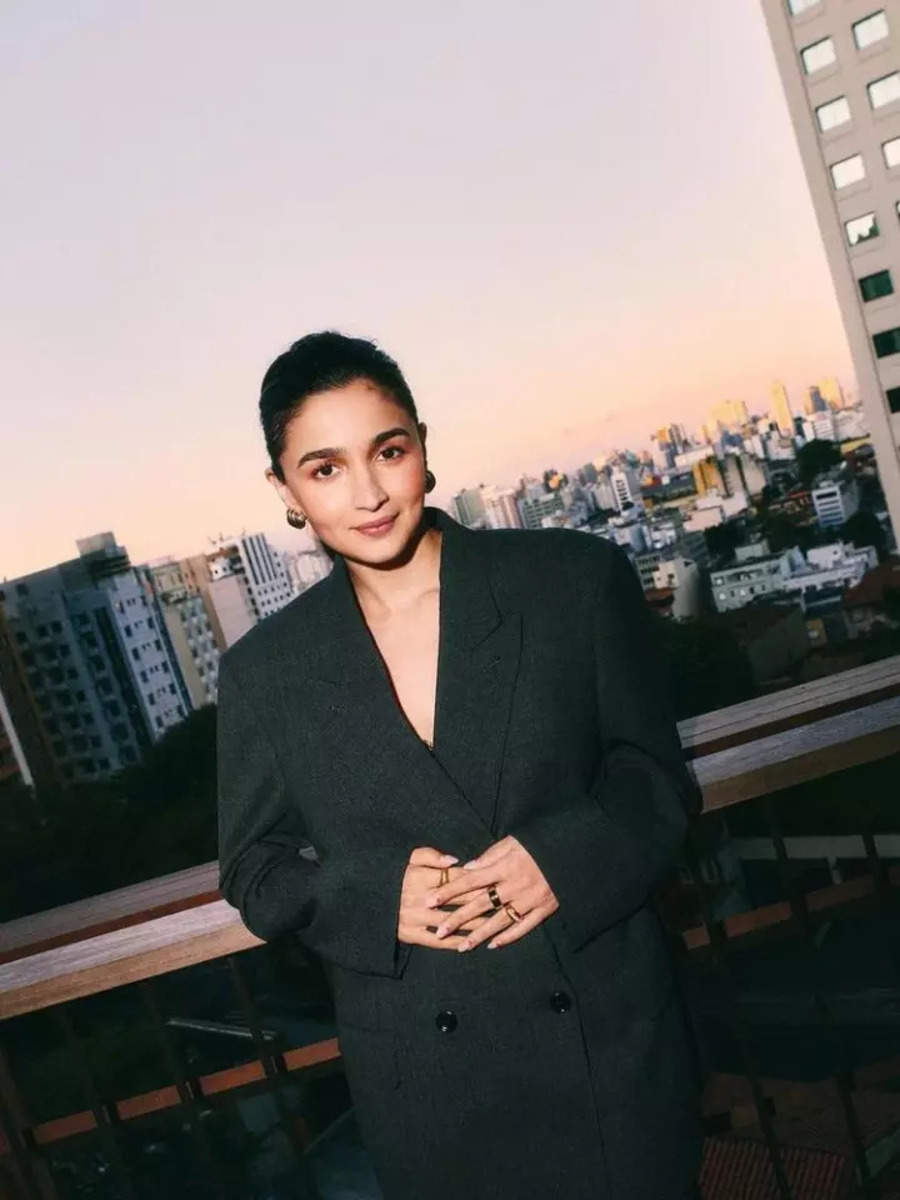 Alia Bhatt's Cute Yet Bossy Persona Shines Clear in an Exquisite Gucci  Pantsuit; See Photos - News18