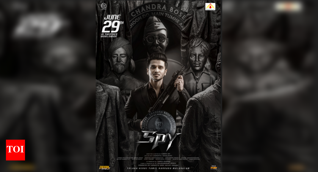 the-captivating-poster-of-the-action-thriller-film-spy-released