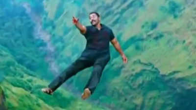 Did you know Chiyaan Vikram didn't use a dupe for the fight scenes in 'Raavanan'?