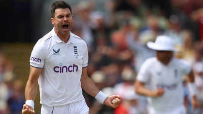 James Anderson completes 1100 wickets in first-class cricket