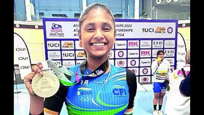 TN cyclist Dhanyadha wins junior Asian silver