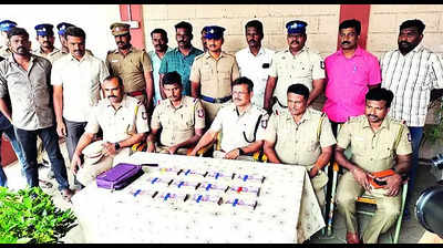 Man arrested for stealing 30 lakh from parked car