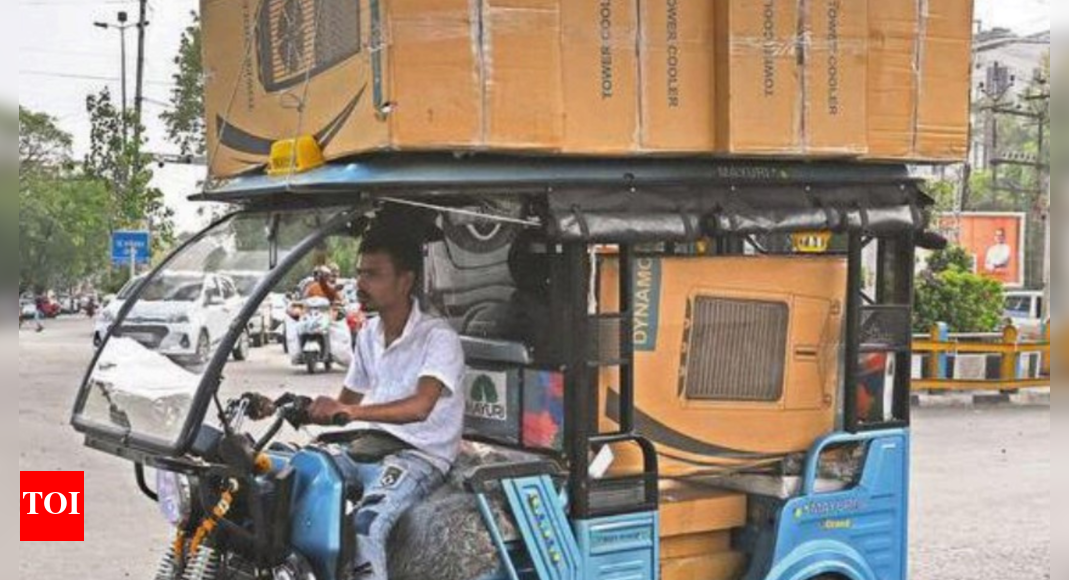 E-rickshaws Add To Traffic Chaos, Turn Menace For Other Commuters ...