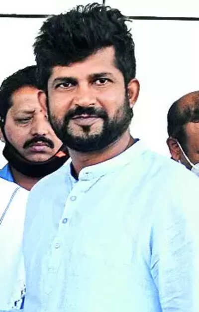 BJP’s Simha accuses MB Patil of firing salvo against DKS