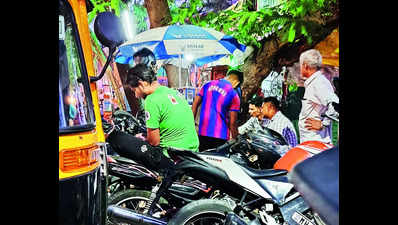 Anti-drugs drive at paan shops near edu hubs