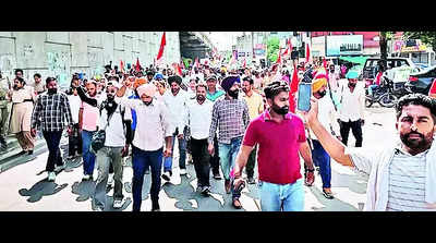Jobs still contractual, power union’s protest hits Kharar traffic hard