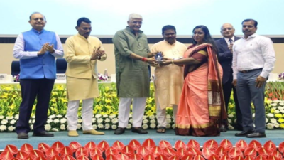 Namakkal district receives second prize in water conservation and management