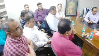 Ulhasnagar traders up in arms over dumping ground issue