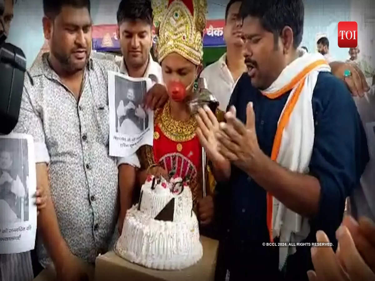 Hanuman www.facebook/com/purecakesbymila | Amazing cakes, Cake decorating,  Cake