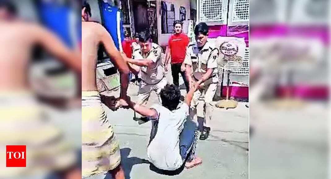 Kota Cop Sent To Lines After Video Of Assault Goes Viral | Jaipur News ...