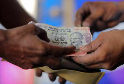 Rupee falls 1 paisa to 82.10 against US dollar