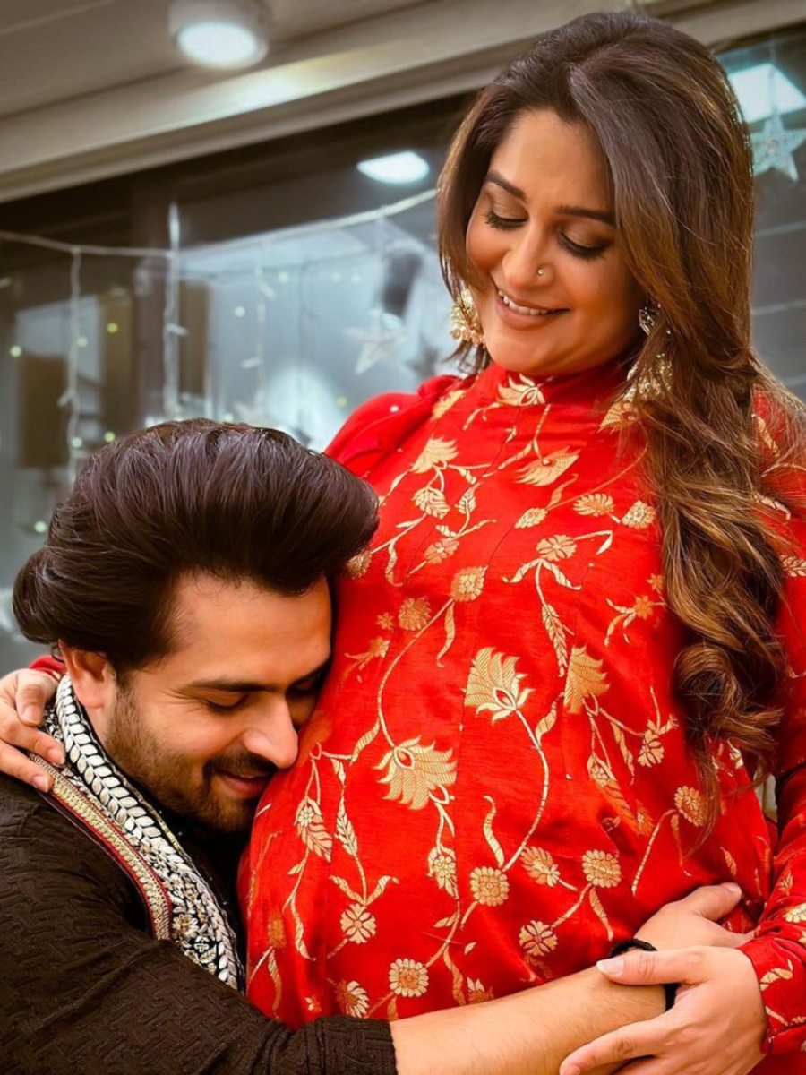 times-new-mom-dipika-kakar-flaunted-baby-bump-in-comfy-fits-zoom-tv