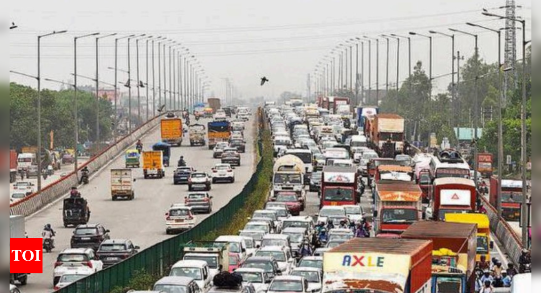 Rain brings Gurgaon to its knees - once again | Gurgaon News - Times of ...